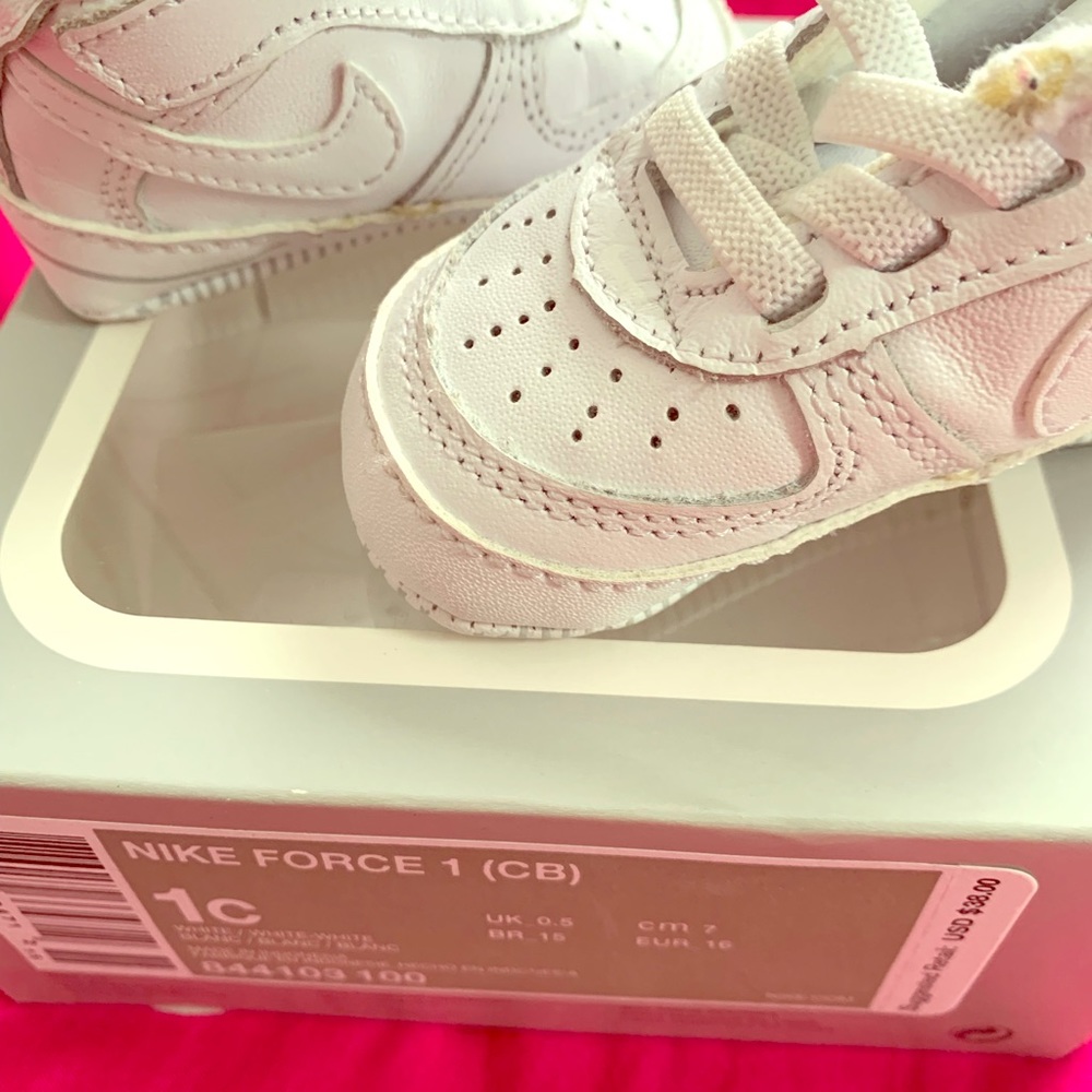 Nike Air Force 1